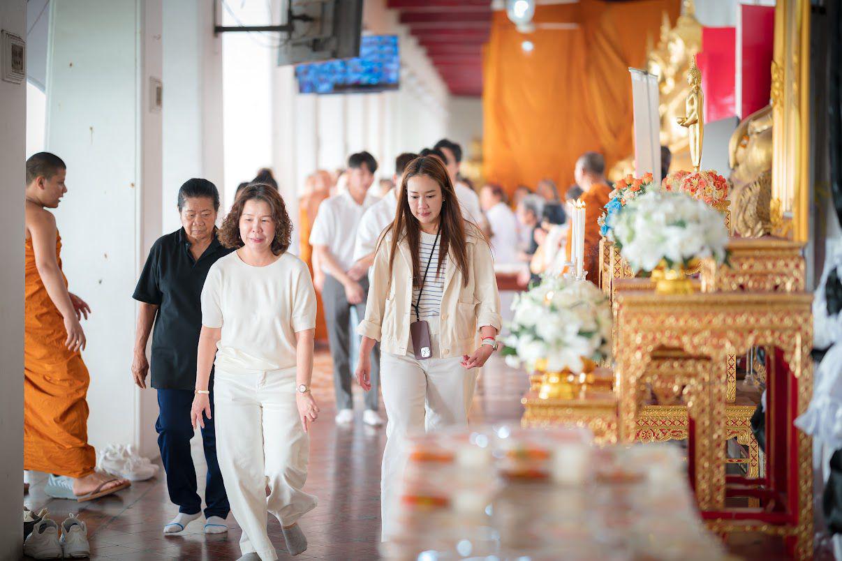 Portrait of traveler